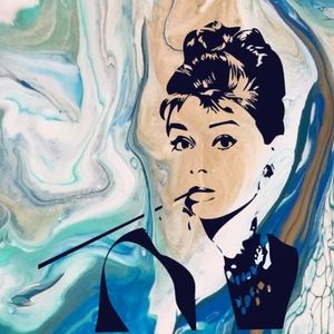 Meet your Posher, Marianne